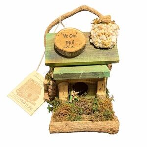 Handcrafted Rustic Birdhouse Ye Ole Mill Country Charm Collection Wood Moss NWT
